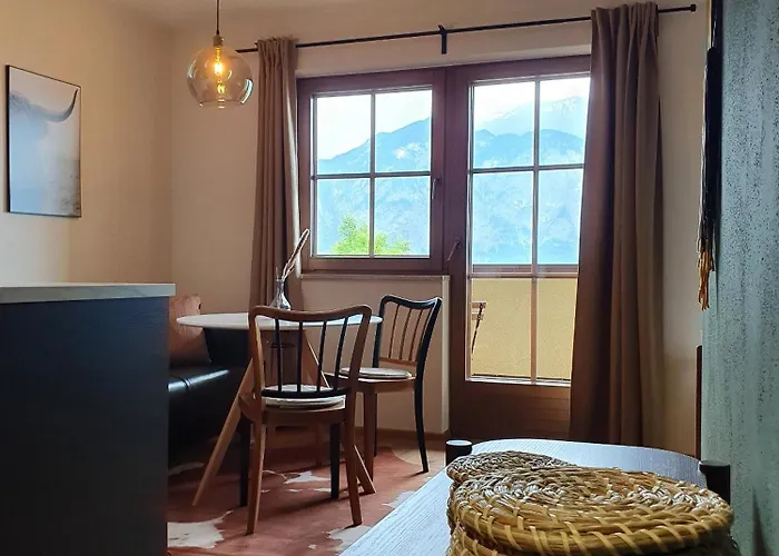 Alpenflair Mit Balkon - Inkl Parkplatz #6 *